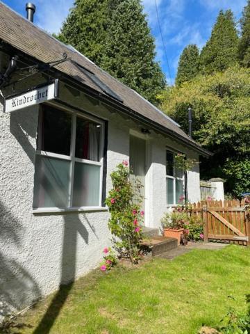 Cobbler'S Cottage At Kindrochet, Strathtay بيتلوكري المظهر الخارجي الصورة